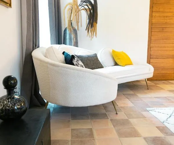 Orman Evi Mas De La Riale Gajan (Gard)