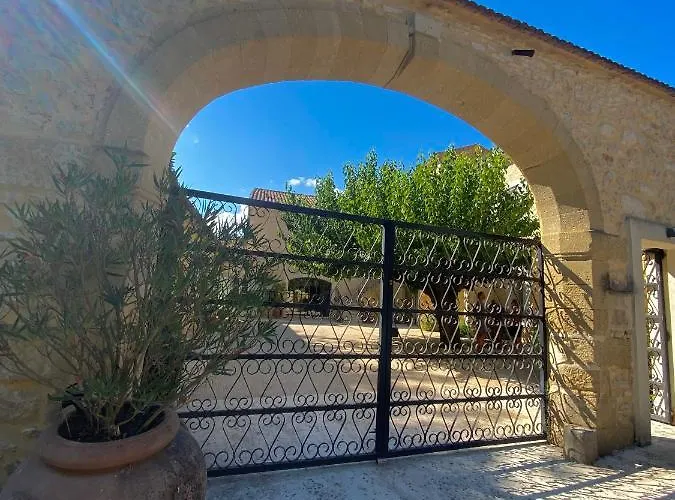 Mas De La Riale Orman Evi *