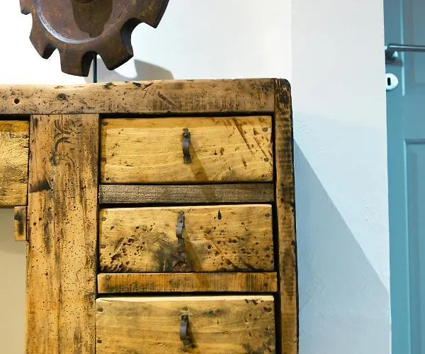 Orman Evi Mas De La Riale *